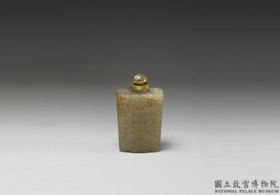 图片[2]-Jade snuff bottle with a dragon-beast design, Qing dynasty, Qianlong reign (1735-1796)-China Archive